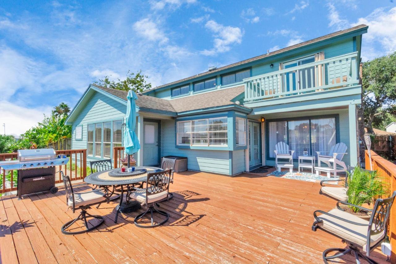 Beauty On The Water! House Near The Beaches! * Galveston