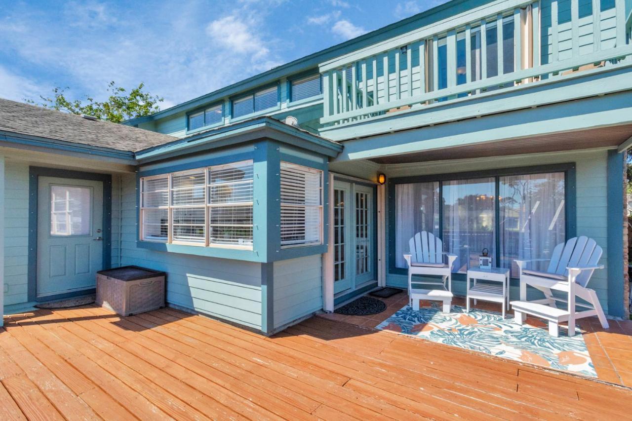 Beauty On The Water! House Near The Beaches! Holiday home *