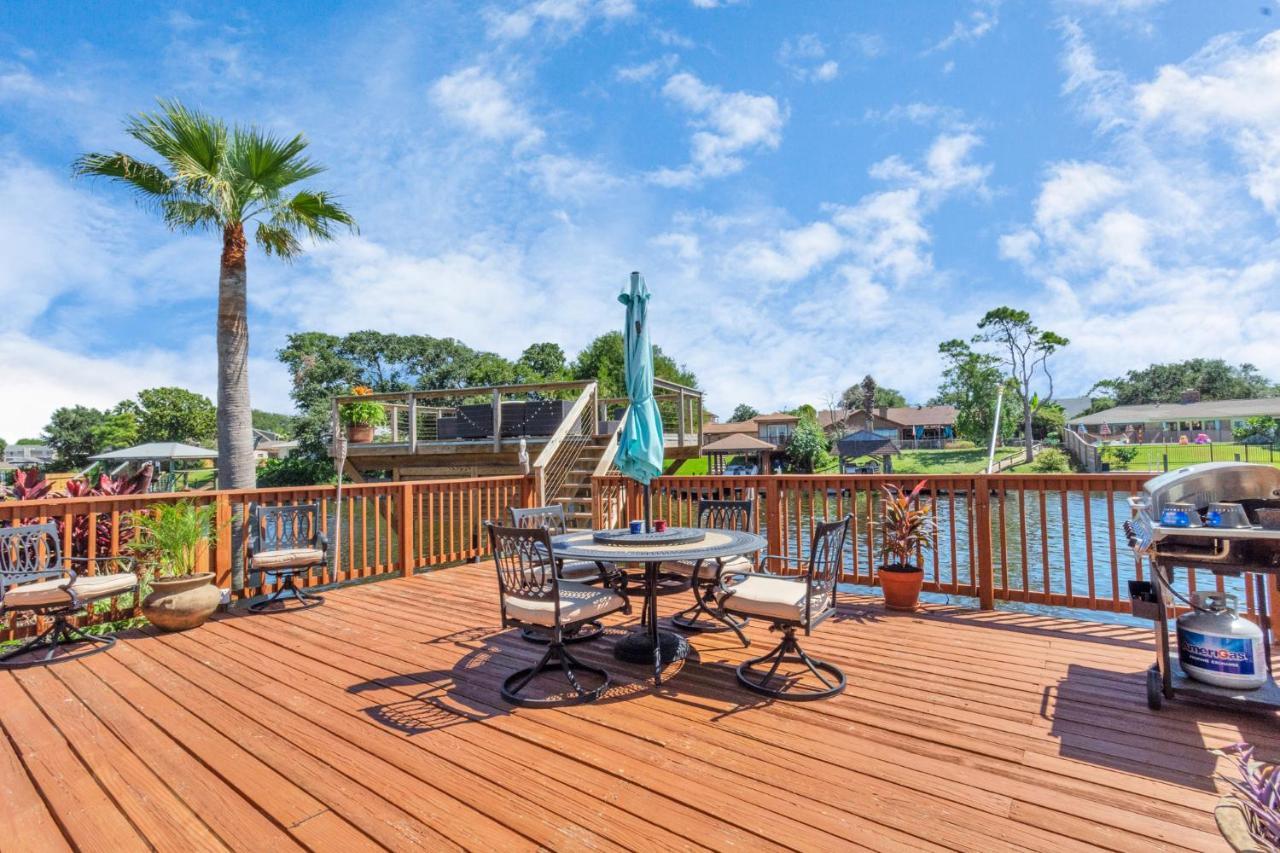 Beauty On The Water! House Near The Beaches! * Galveston