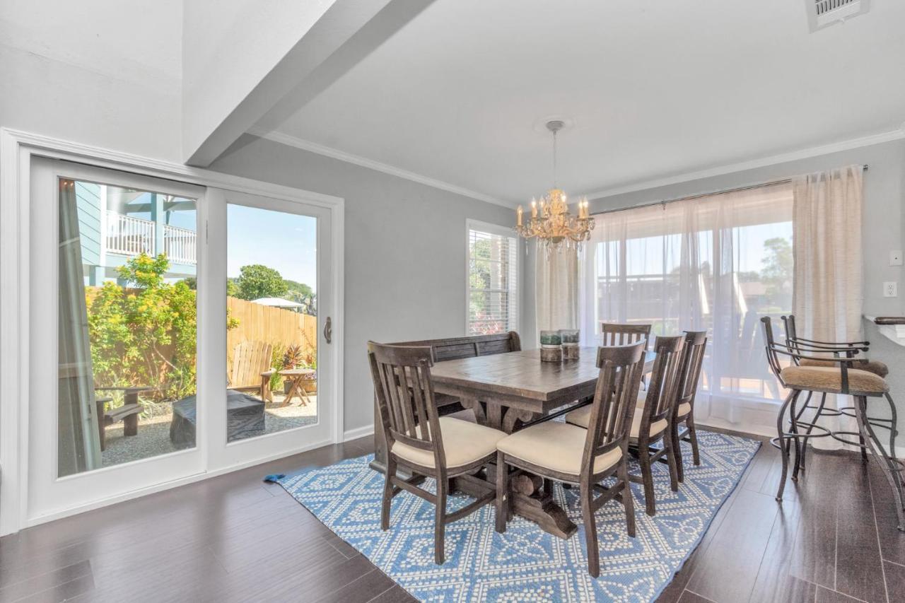 Beauty On The Water! House Near The Beaches! Galveston